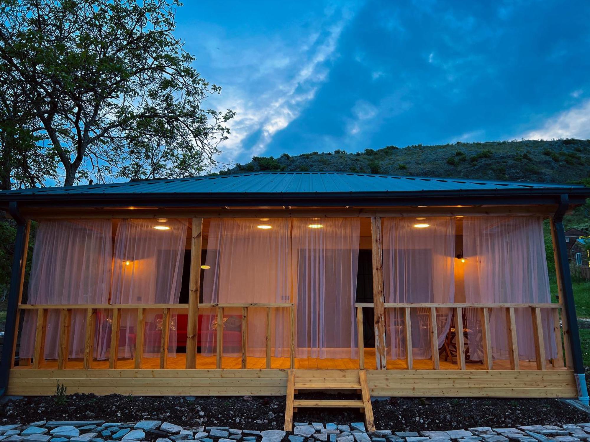 Teo's Cottages Dedoplis Tskaro Esterno foto