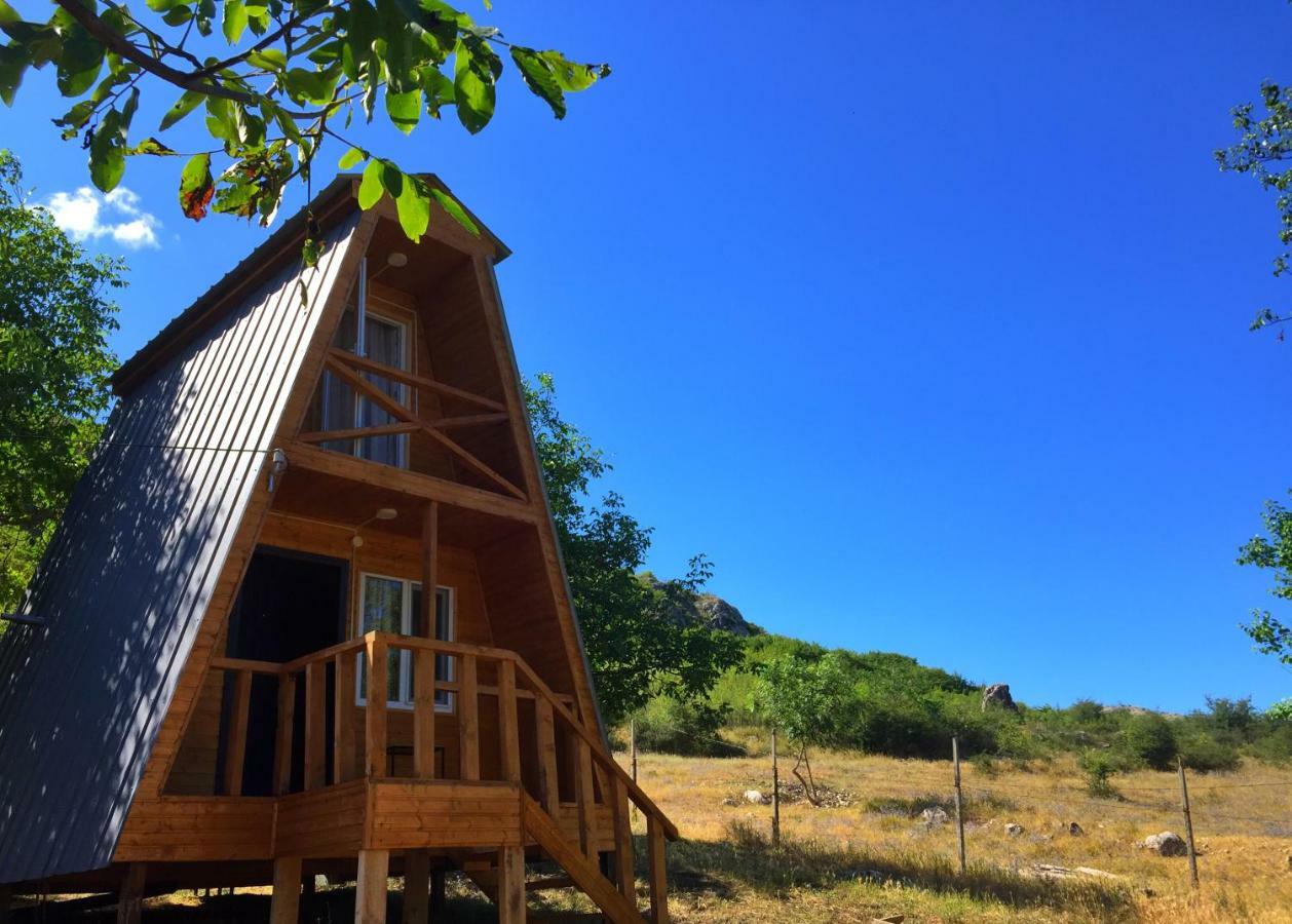 Teo's Cottages Dedoplis Tskaro Esterno foto